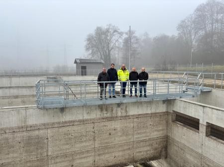Regenüberlaufbecken Kniebreche von vorne