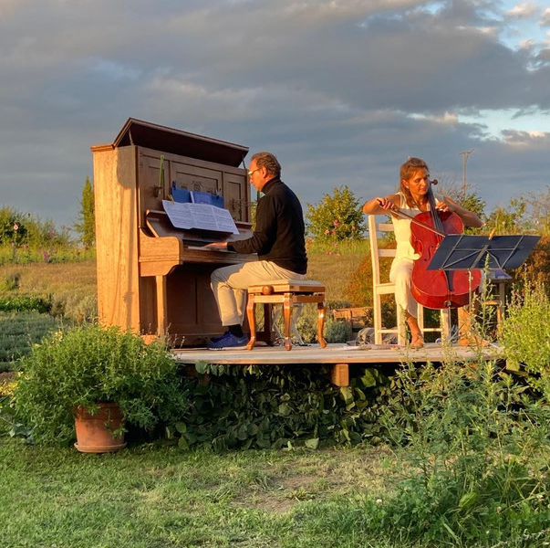 Herbar Floralis - Outdoor Konzert
