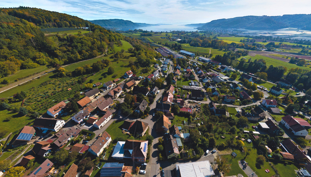Lufaufnahme vom Ortsteil Espasingen Lufaufnahme vom Ortsteil Espasingen